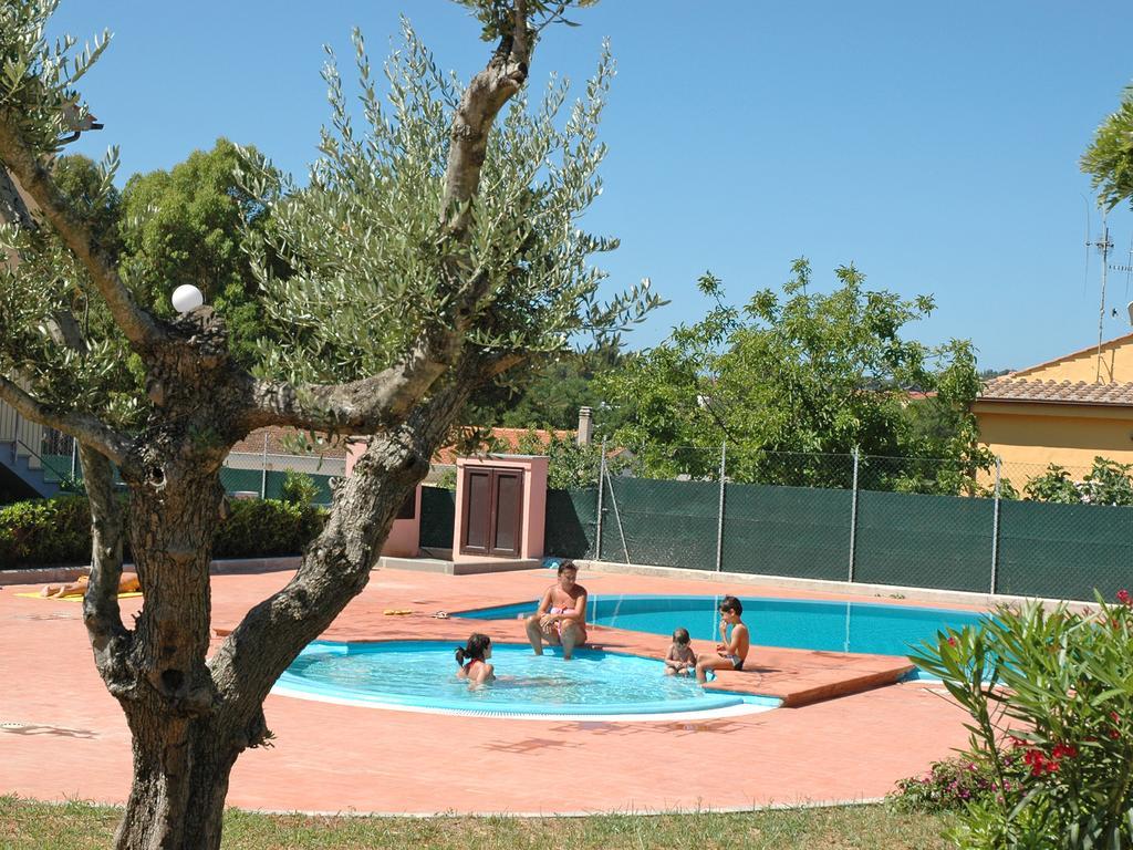 Appartamento Baia Fiorita Porto Azzurro Esterno foto